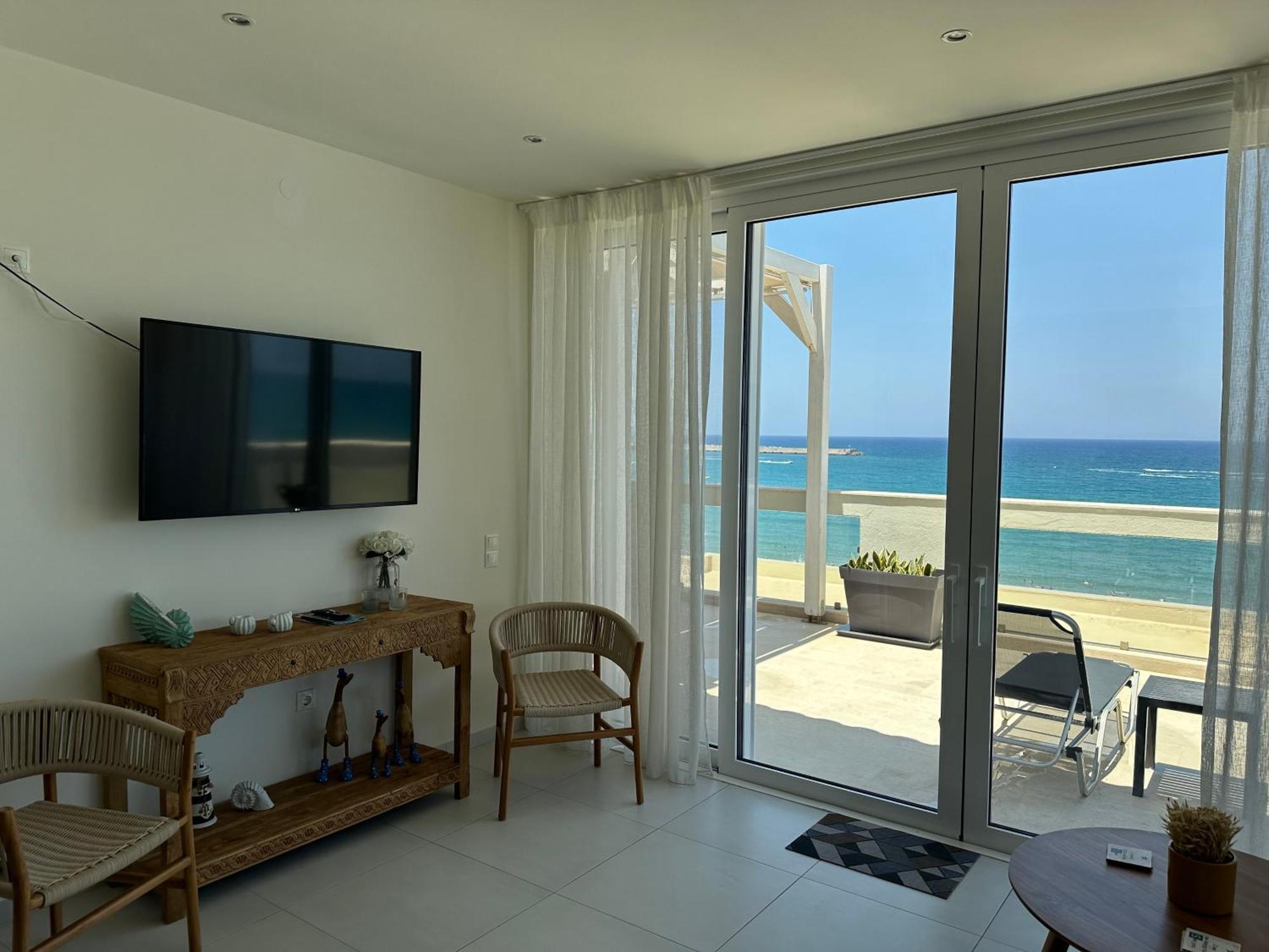 Nathalie'S Beachfront Apartment ريثيمنو المظهر الخارجي الصورة