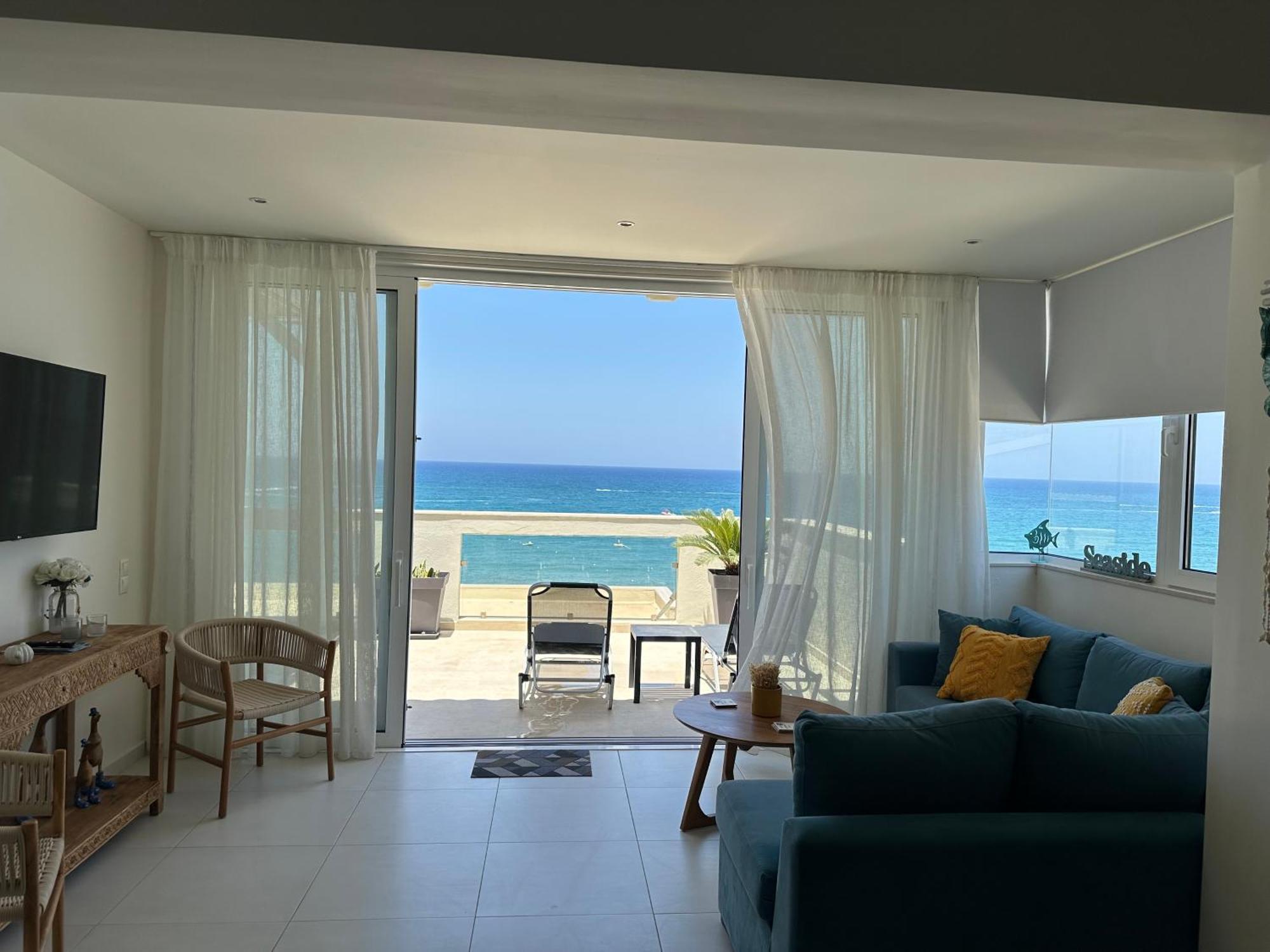 Nathalie'S Beachfront Apartment ريثيمنو المظهر الخارجي الصورة